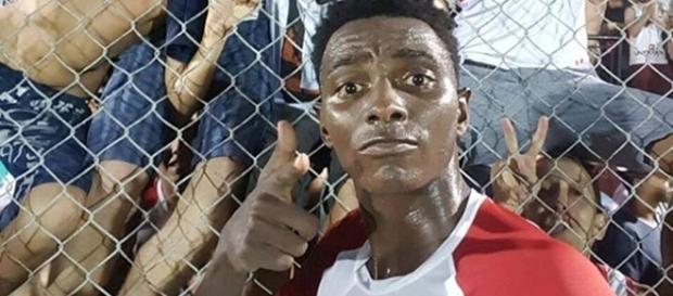 Vampeta disse que irá oferecer um contrato ao jogador Vampeta disse que irá oferecer um contrato ao jogador