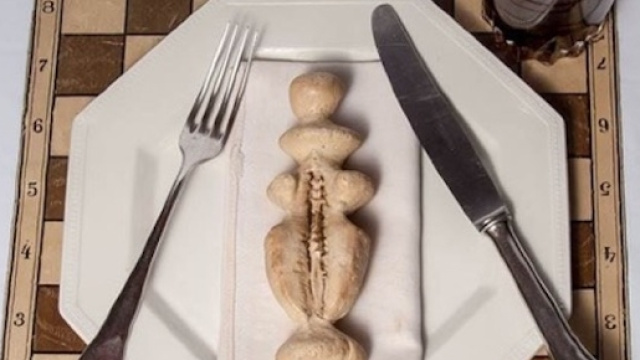 Meret Oppenheim, Bon appetit Marcel, 1966