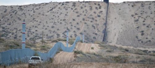 Barriere tra il Messico e gli Usa in parte già esistono in California e in Texas Foto: Ansa