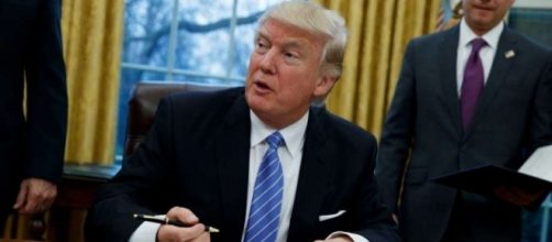 Trump pledges acts on wall, refugee ban - Times Union - timesunion.com