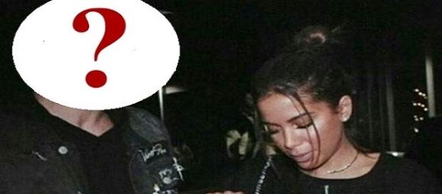 Anitta é flagrada com ex-namorado de Ludmilla Anitta é flagrada com ex-namorado de Ludmilla