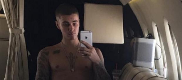 Justin Bieber mudou radicalmente o seu visual Justin Bieber mudou radicalmente o seu visual