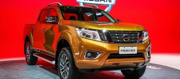 Nova Nissan Frontier tem frente com nova grade grade, para-choque e faróis de LED Nova Nissan Frontier tem frente com nova grade grade, para-choque e faróis de LED