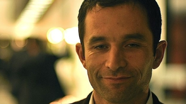 Benoit Hamon au parlement CC BY