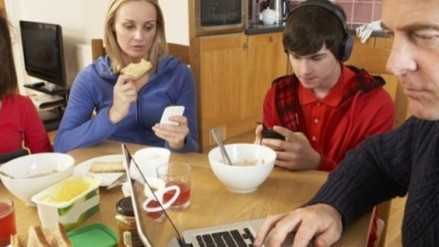 Come gli italiani usano Internet, computer e smartphone