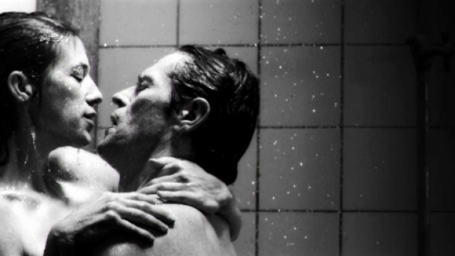 L'orario ideale per fare l'amore secondo la ricerca di un docente universitario