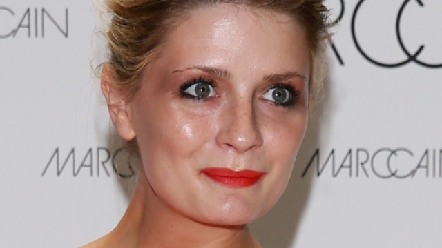 Mischa Barton, forzato ricovero dopo aver dato segni di squilibrio il giorno del suo compleanno.