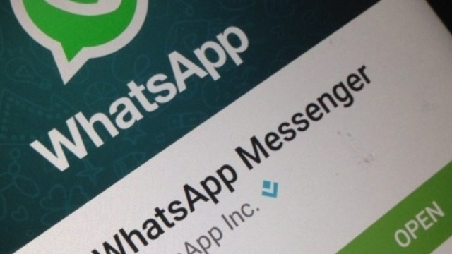 WhatsApp, arriva aggiornamento per iOS e Android: ecco tutte le novit&agrave;