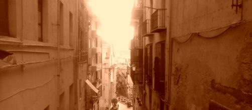 Una passeggiata per le vie strette di Cagliari