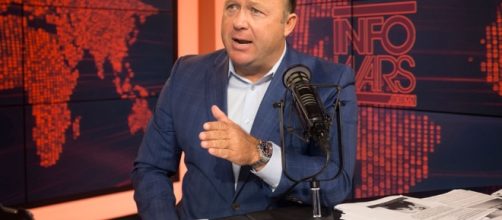 White House denies offering Infowars credentials | TheHill - thehill.com