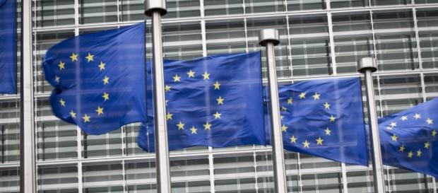 drapeaux Européens - démocratie - opinion drapeaux Européens - démocratie - opinion