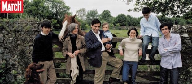 Les enfants Fillon en 2010. "Comment font-ils pour résister aux tentations de la vie publique ?'' (Paris-Match) Les enfants Fillon en 2010. "Comment font-ils pour résister aux tentations de la vie publique ?'' (Paris-Match)