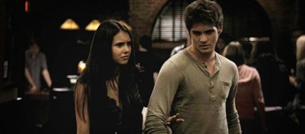 The Vampire Diaries: Nina Dobrev e Steven R. McQueen estarão de volta. The Vampire Diaries: Nina Dobrev e Steven R. McQueen estarão de volta.
