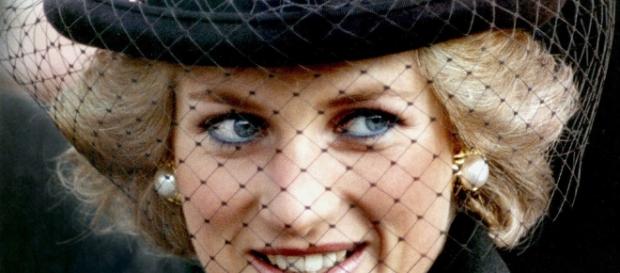 Two decades after her 1997 death, Princess Diana's sons will commission a statue in her memory. / Photo from 'E Times Now'- etimesnow.com Two decades after her 1997 death, Princess Diana's sons will commission a statue in her memory. / Photo from 'E Times Now'- etimesnow.com