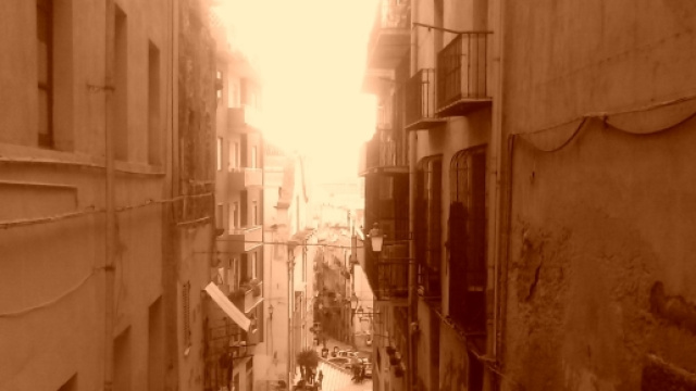 Una passeggiata per le vie strette di Cagliari