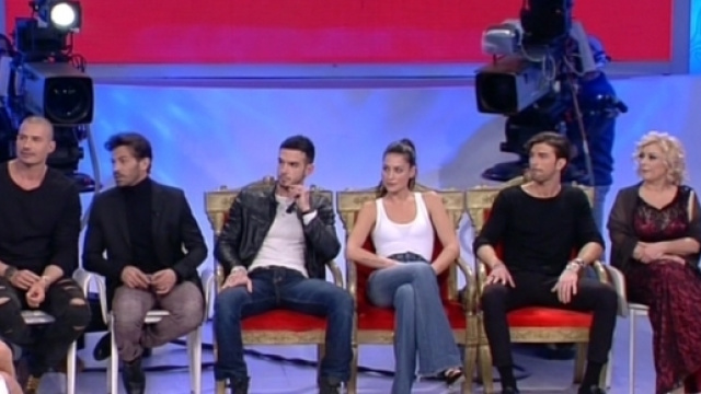 Uomini e Donne | Trono Classico | Anticipazioni 19 febbraio 2016 - gossipblog.it