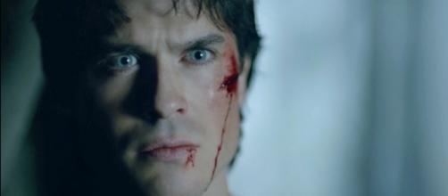 The Vampire Diaries 8x10: Damon retorna depois de finalmente perdoar Stefan (Foto: CW/Screencap)