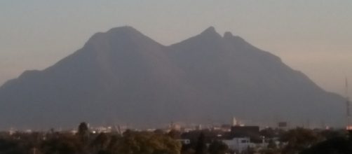 El imponente Cerro de la Silla es Símbolo y punto de referencia por excelencia.