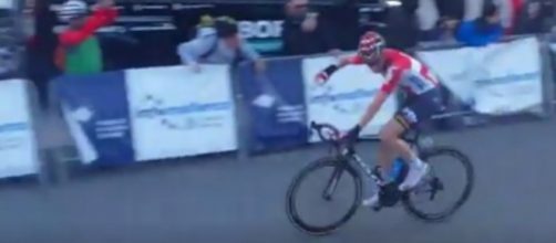 L'arrivo vittorioso di Tim Wellens