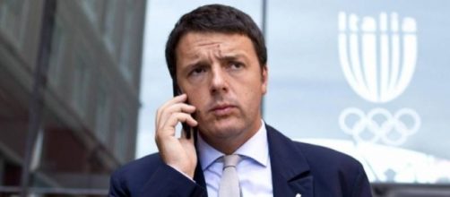 Matteo Renzi costretto a cambiare numero di telefono