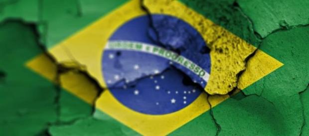 O Brasil está em crise e um impeachment não conseguiu mudar isso (Foto: Blog do Gilberto Godoy) O Brasil está em crise e um impeachment não conseguiu mudar isso (Foto: Blog do Gilberto Godoy)