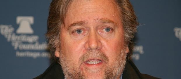 Steve Bannon est, à la Maison Blanche, sans doute aussi influent que le vice-président Mike Pence... Steve Bannon est, à la Maison Blanche, sans doute aussi influent que le vice-président Mike Pence...