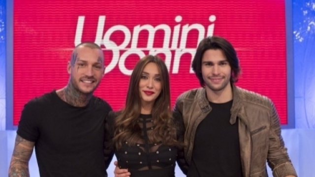 Uomini e donne: Manuel, Sonia o Luca, chi è il tronista più amato?