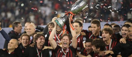 Abate alza la Supercoppa conquistata contro la Juventus a Doha.