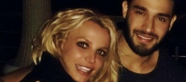 #BritneySpears conferma il suo flirt con #SamAsghari. #BlastingNews #BritneySpears conferma il suo flirt con #SamAsghari. #BlastingNews