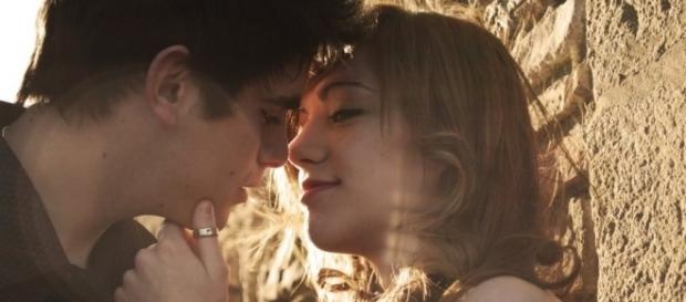 Dicas para dar o melhor beijo e fazer ele se apaixonar Dicas para dar o melhor beijo e fazer ele se apaixonar