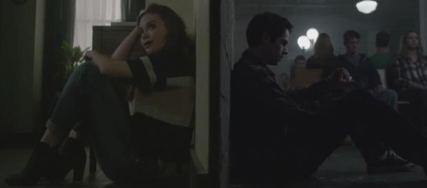 Lydia (Holland Roden) and Stiles (Dylan O'Brien) in "Radio Silence"/Photo via screencap, 'Teen Wolf'/MTV Lydia (Holland Roden) and Stiles (Dylan O'Brien) in "Radio Silence"/Photo via screencap, 'Teen Wolf'/MTV