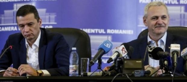 Sorin Grindeanu, noul premier desemnat. Pentru cine nu-l cunoaște, e cel din stânga, deși nu pare Sorin Grindeanu, noul premier desemnat. Pentru cine nu-l cunoaște, e cel din stânga, deși nu pare