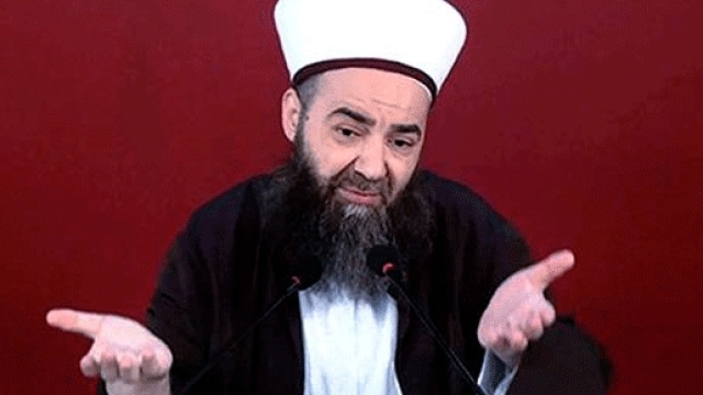 Pour ce saint homme, jouer aux échecs est l'abomination des abominations