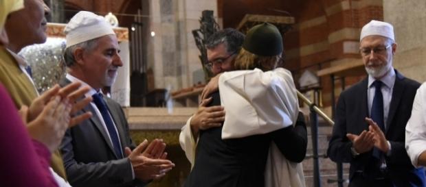 Allies Offer To Walk Muslims To Mosque After New York Shooting ... - huffingtonpost.com Allies Offer To Walk Muslims To Mosque After New York Shooting ... - huffingtonpost.com