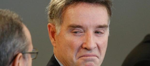 Eike Batista: de sétimo homem mais rico do mundo a presidiário? Eike Batista: de sétimo homem mais rico do mundo a presidiário?