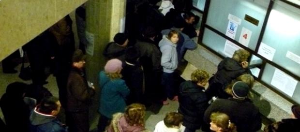 În alte țări se stă cu număr de ordine civilizat în așteptare În alte țări se stă cu număr de ordine civilizat în așteptare