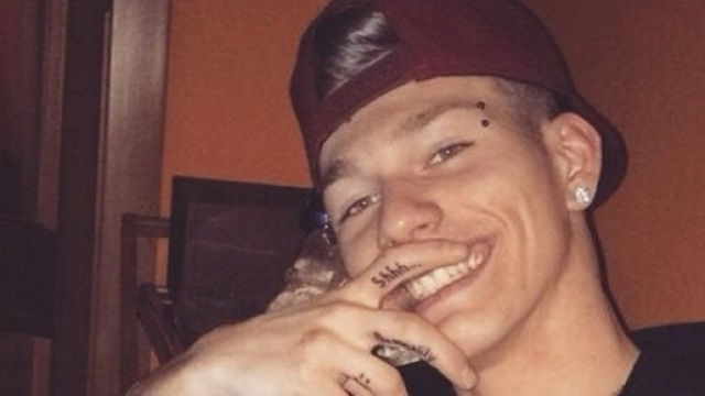 Lema sul suo profilo Facebook.