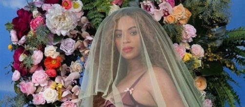 Beyoncé in dolce attesa: aspetta due bebè