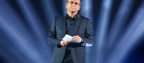 Carlo Conti 650 euro per condurre Sanremo donati