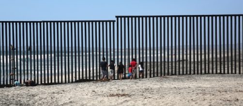 È realistico il progetto di Trump sul muro tra Messico e Stati ... - internazionale.it