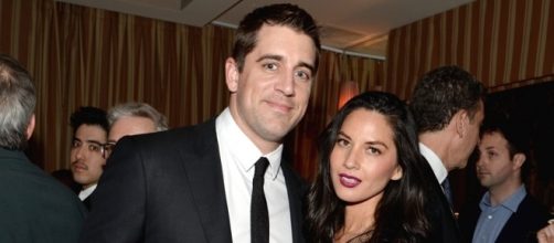 Watch Olivia Munn Talk Aaron Rodgers Engagement Rumors With ... - eonline.com