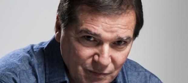 Foto do cantor Jerry Adriani, que está lançando livro Foto do cantor Jerry Adriani, que está lançando livro
