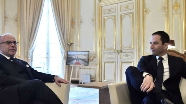 Réconciliation à gauche : Benoît Hamon confronté aux troupes de ... - sudouest.fr