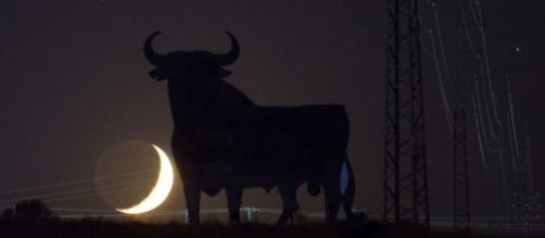 Oroscopo di domani | previsioni astrali di venerdì 6 gennaio 2017 - Luna in Toro