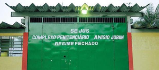 E como as chuvas que vem e vão, voltam a ocorrer violentos motins em presídios E como as chuvas que vem e vão, voltam a ocorrer violentos motins em presídios