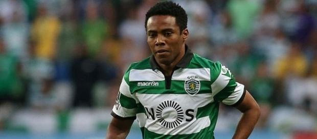 Flamengo realiza proposta pelo volante Elias (Foto: Reprodução/Record) Flamengo realiza proposta pelo volante Elias (Foto: Reprodução/Record)