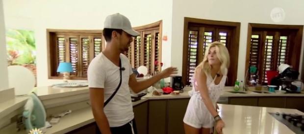La Villa des cœurs brisés 2, NT1 : menaces, disputes... Mélanie et ... - telestar.fr La Villa des cœurs brisés 2, NT1 : menaces, disputes... Mélanie et ... - telestar.fr