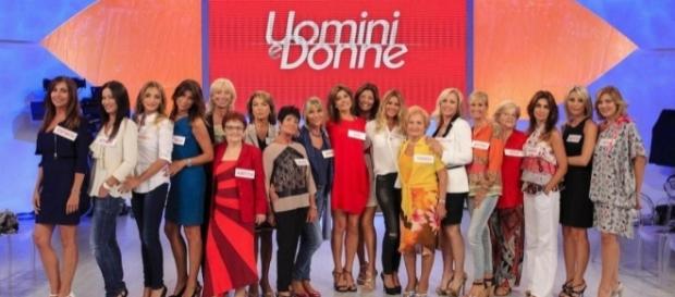 Uomini e Donne, puntata speciale in vista dedicata alle coppie Uomini e Donne, puntata speciale in vista dedicata alle coppie