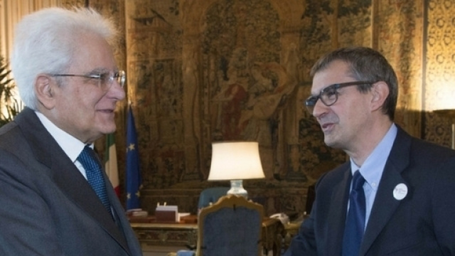 A sinistra, il presidente della Repubblica, Sergio Mattarella