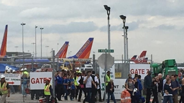 Etats-Unis : fusillade mortelle à l'aéroport de Fort Lauderdale ... - rfi.fr